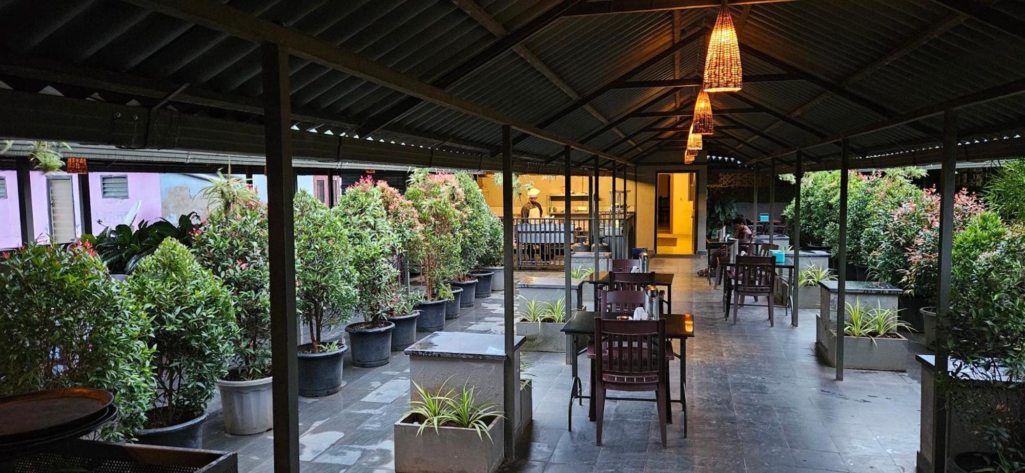 Hotel Mayo 瓦亚纳德 外观 照片